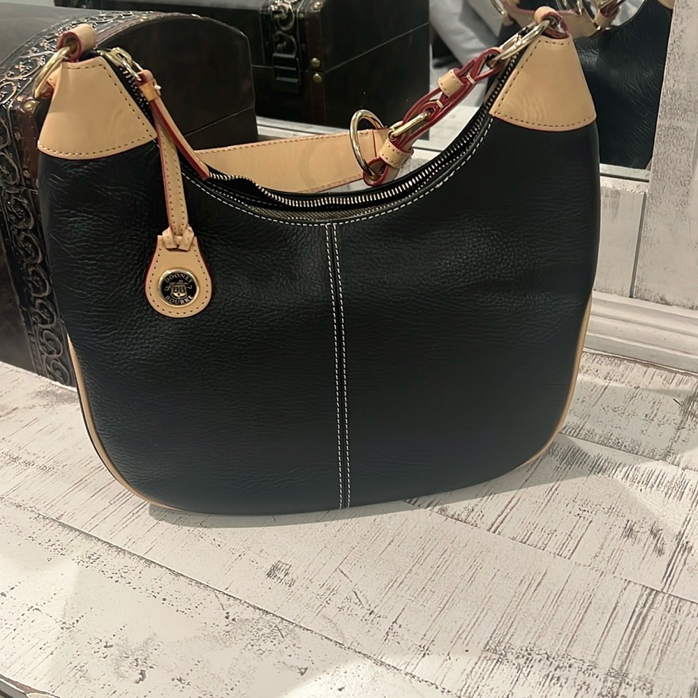 Black Dooney and Bourke purse - Picture 9 of 13
